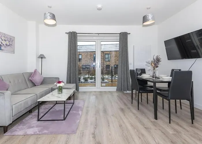 Modern, Stylish 2-Bedroom New Build House