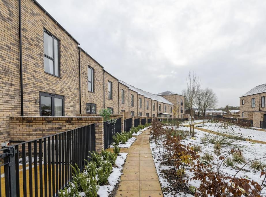 Modern, Stylish 2-bedroom New Build House Holiday home